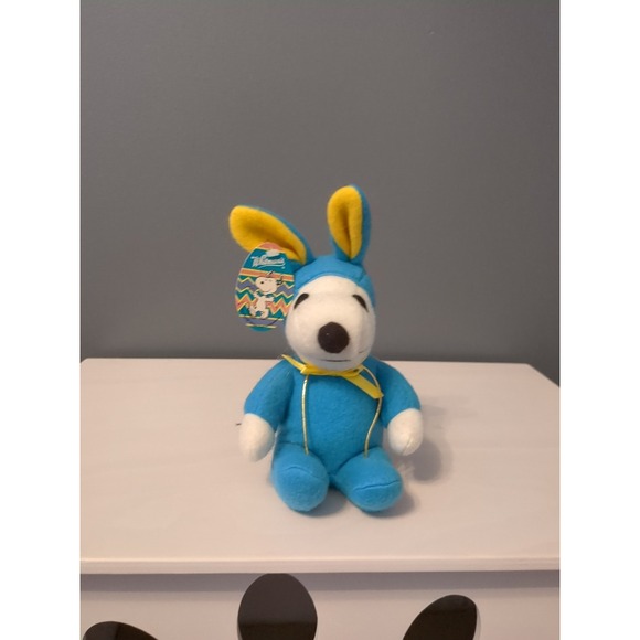 Whitmans Peanuts Plush Easter Beagle Snoopy in Bunny Suit 6" Blue NWT!! - Picture 1 of 5